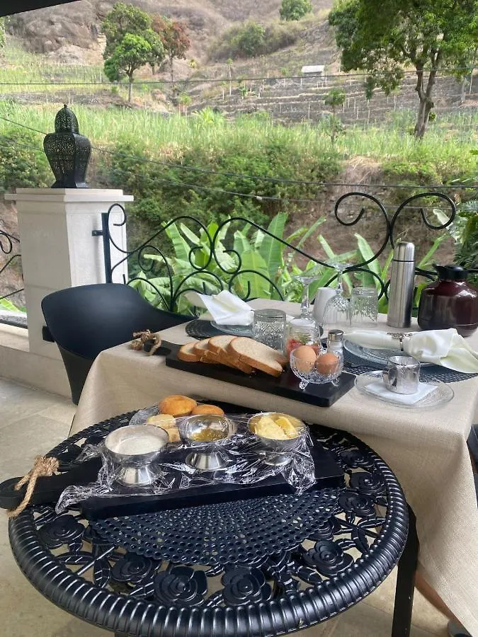 Hotel Chateau Georgette Pombas