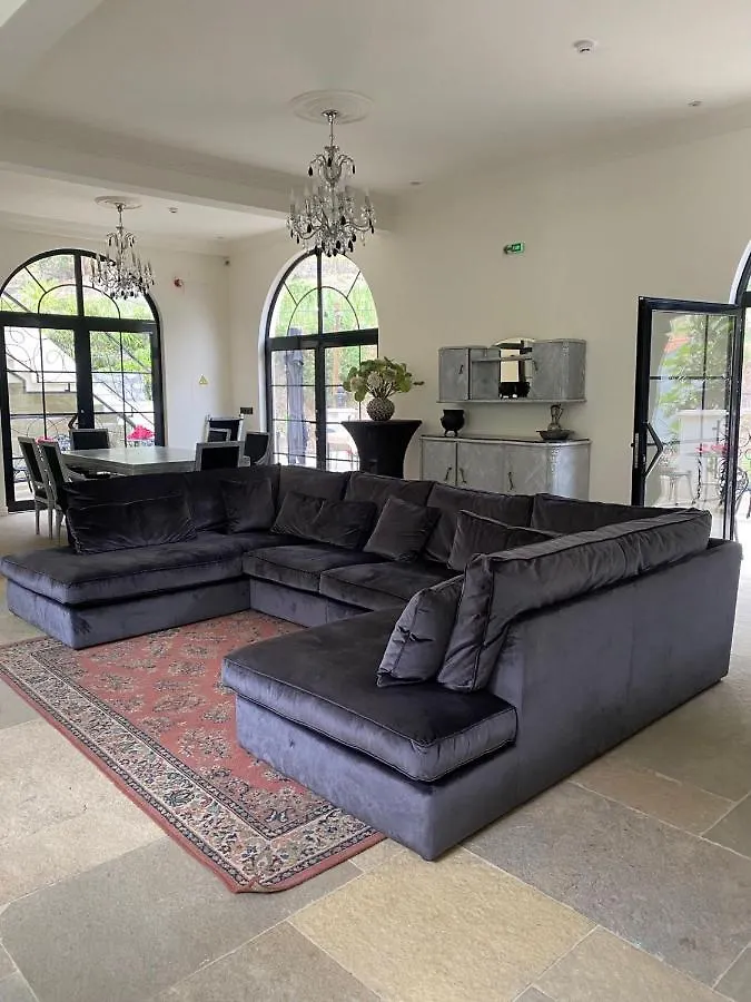 Hotel Chateau Georgette Pombas