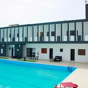 Academico Do Sal Hostel